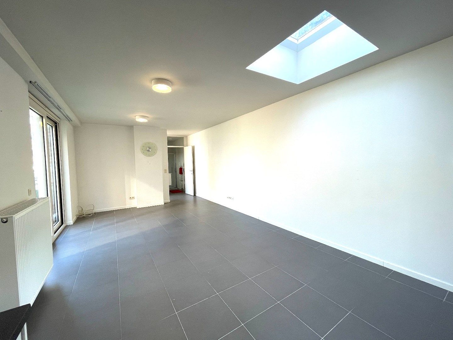 Mooi, gerenoveerd appartement met 1 slaapkamer en terras. foto 4