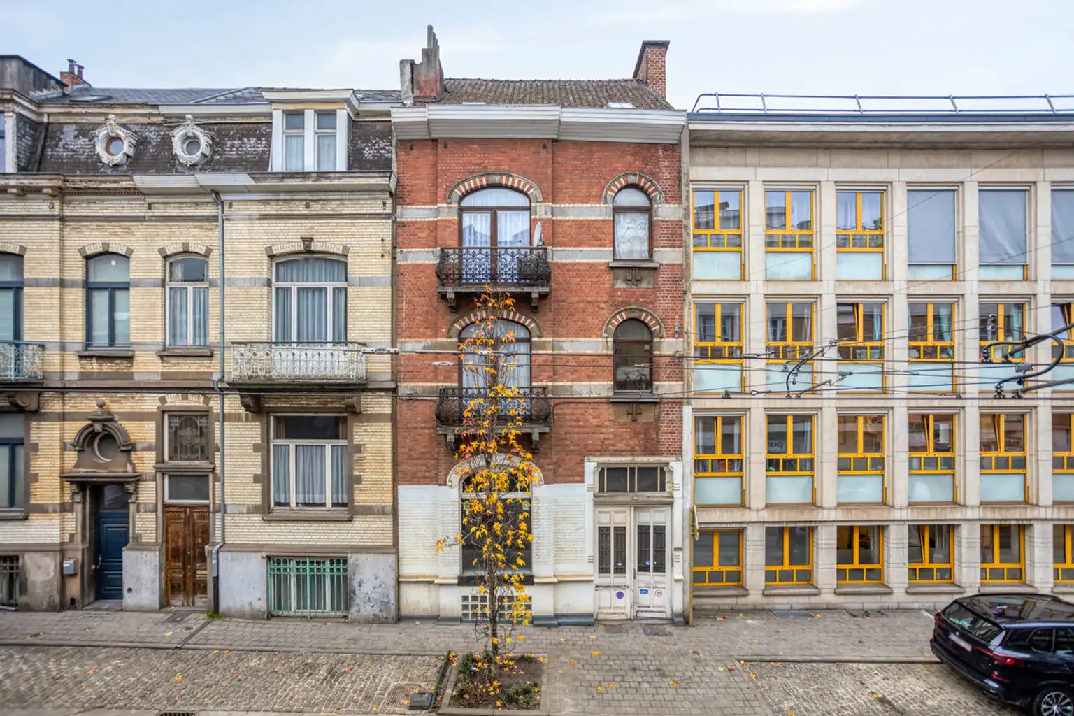 Immo DAVID stelt voor: charmant herenhuis met tuin in Ukkel foto {{pictureIndex}}