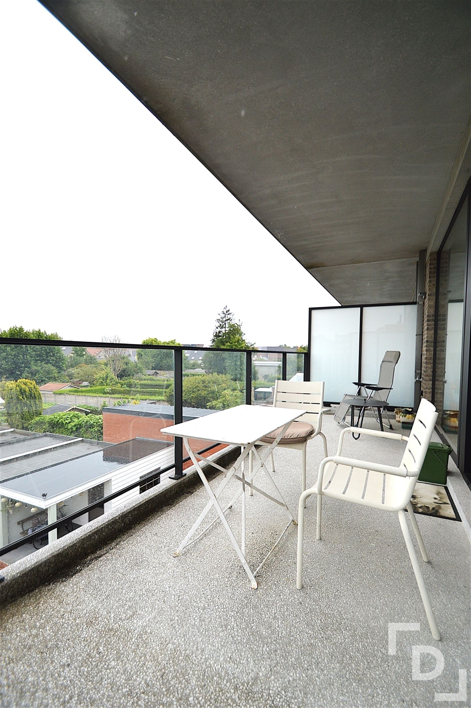 Recent appartement met garage te huur in Ieper. foto 17