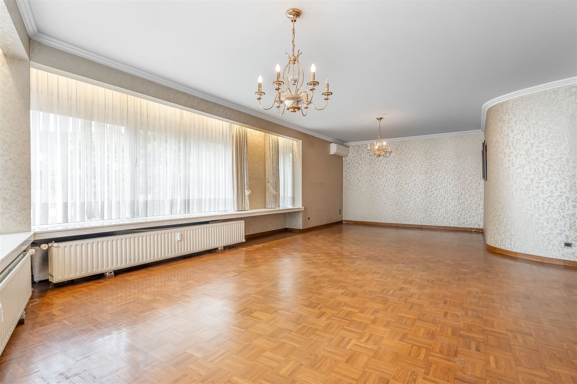 UNIEK APPARTEMENT (215M2!) MET VERANDA, TUIN, 4 SLPKS EN LIFTT IN CENTRUM BALEN foto 4