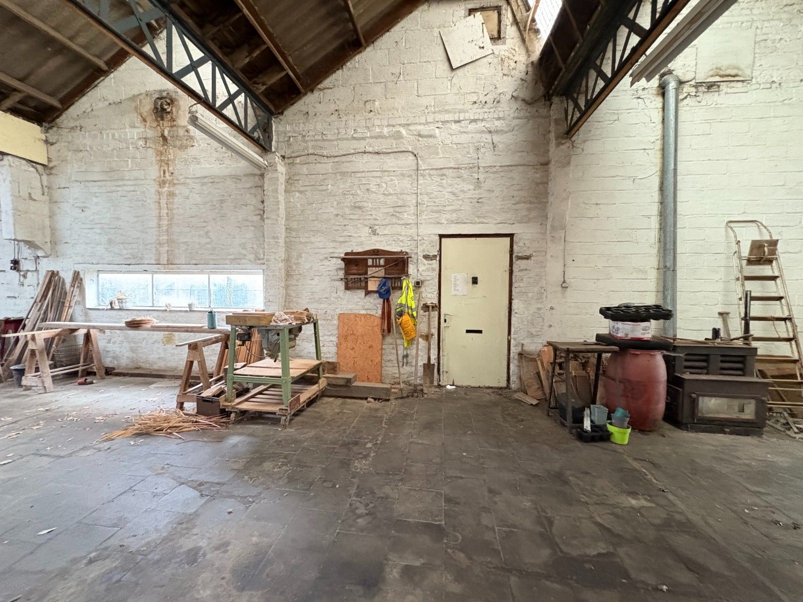 Halfopen bebouwing mét magazijn te koop! foto 40