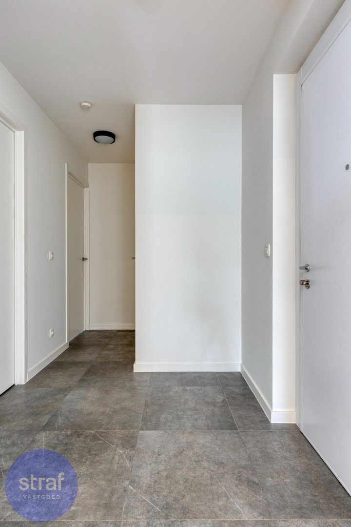 Nieuw en gezellig appartement met terras op toplocatie foto 8