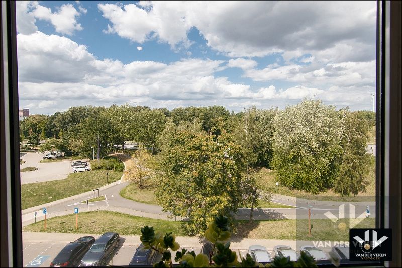 Ruim appartement met groen uitzicht te Hasselt foto 3