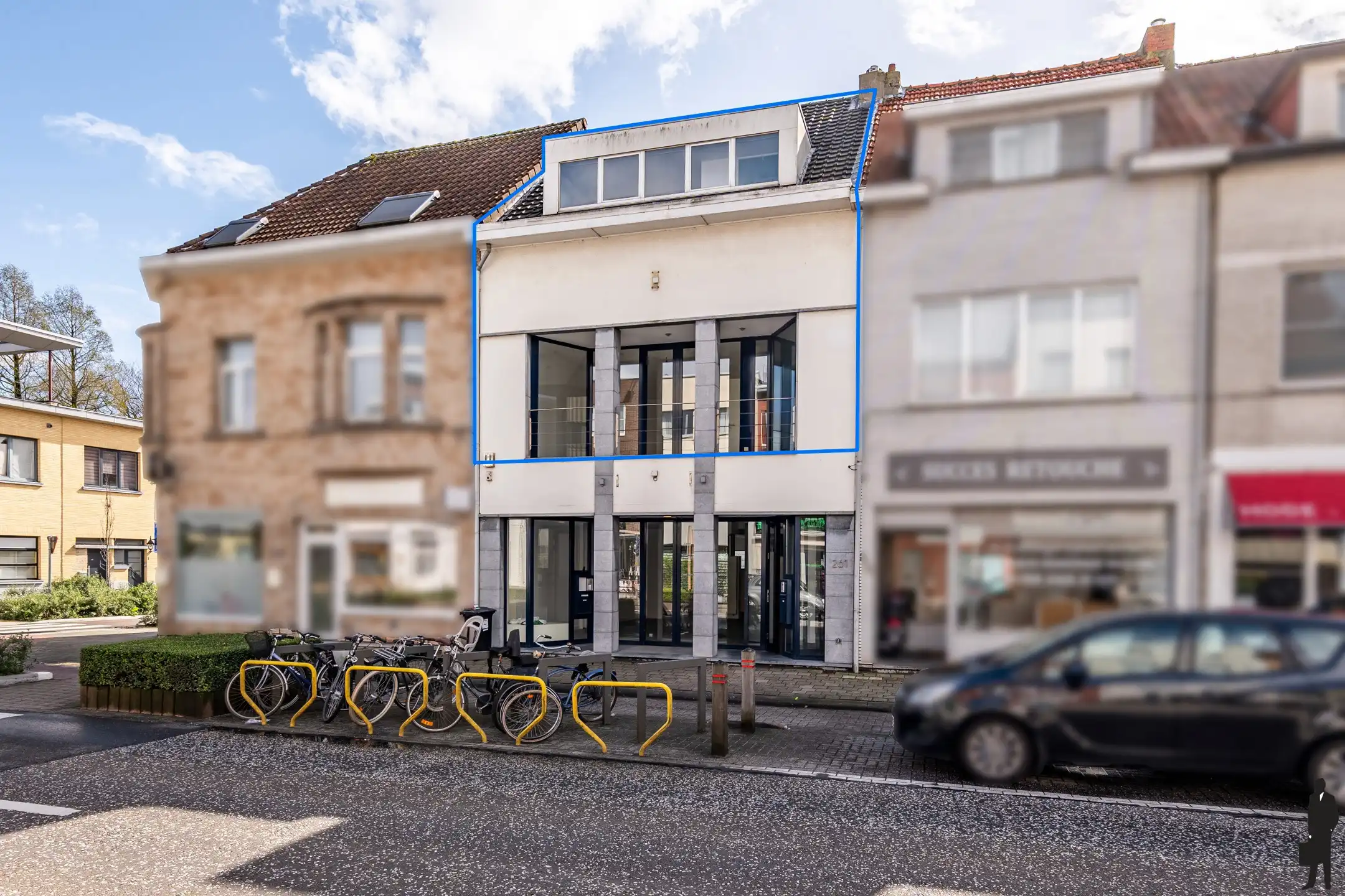 Ruim duplex app van ca. 146 m² op toplocatie in Wijnegem foto {{pictureIndex}}