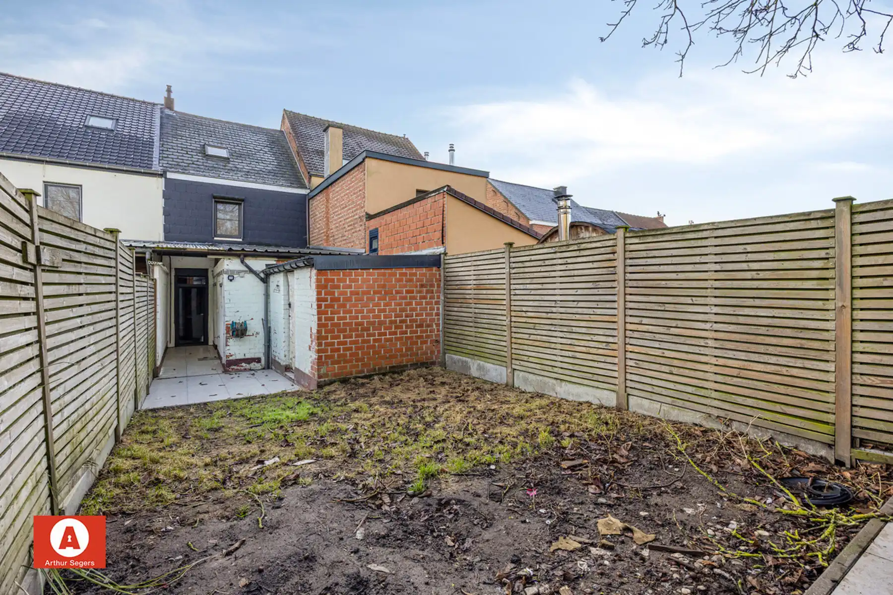 Instapklare gezinswoning pal bij centrum Buggenhout. foto 27