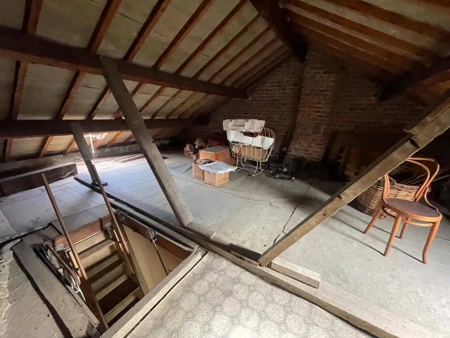 LICHTRIJKE WONING MET 3 SLAAPKAMERS, GARAGE & TUIN ! foto 19