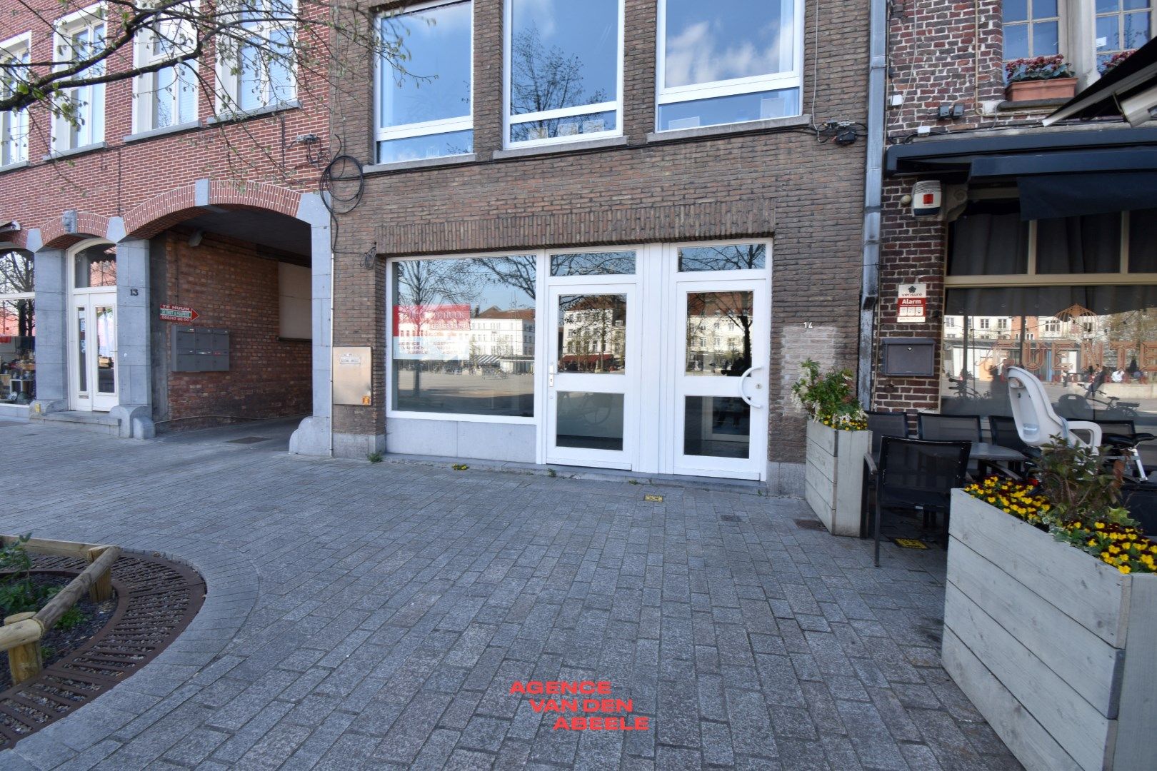 ()=>{if(producerUpdateValueVersion(node),producerAccessed(node),node.value===ERRORED)throw node.error;return node.value} Vrijdagmarkt 14 - - 8000 Brugge