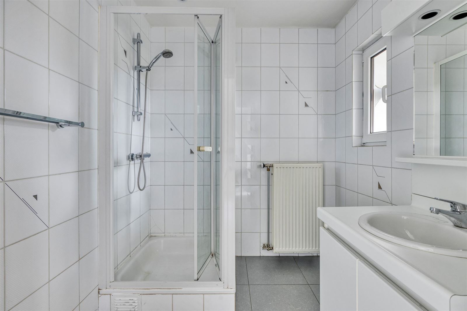 Ruime villa te huur op rustige locatie foto 14