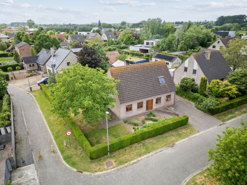 Vrijstaande woning rustige wijk - 832m² grond! foto 2