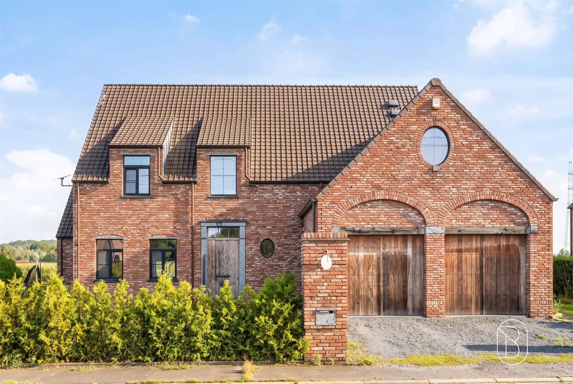 Recente pastorijwoning met 5 slk, lift en ruime tuin! foto 11