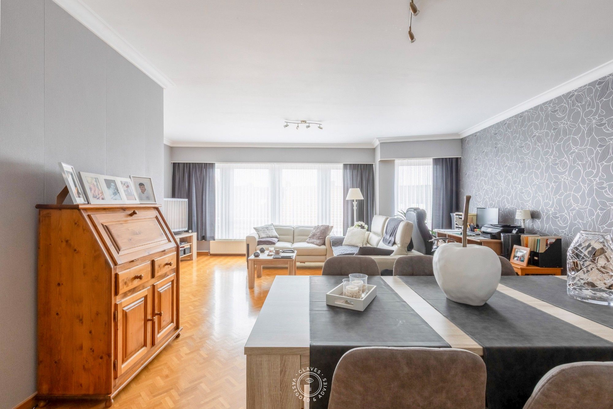 Stijlvol appartement op toplocatie: 3 slaapkamers, 2 badkamers en zonneterras foto 5