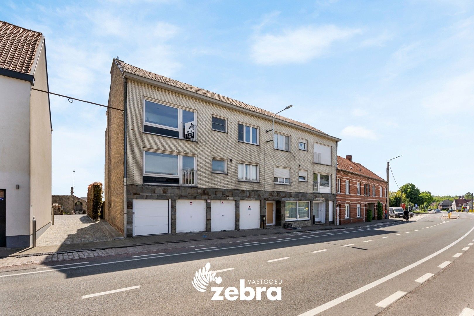 Ruim instapklaar appartement met drie slaapkamers en garage te Tielt! foto 16