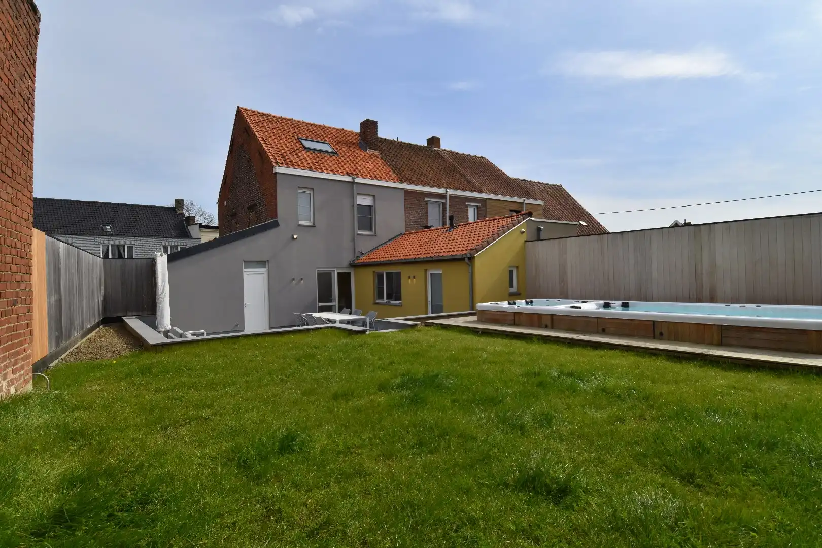 Vernieuwde HOB met 3 slaapkamers, bureel, zonnige tuin en garage te koop in Bellegem foto 19