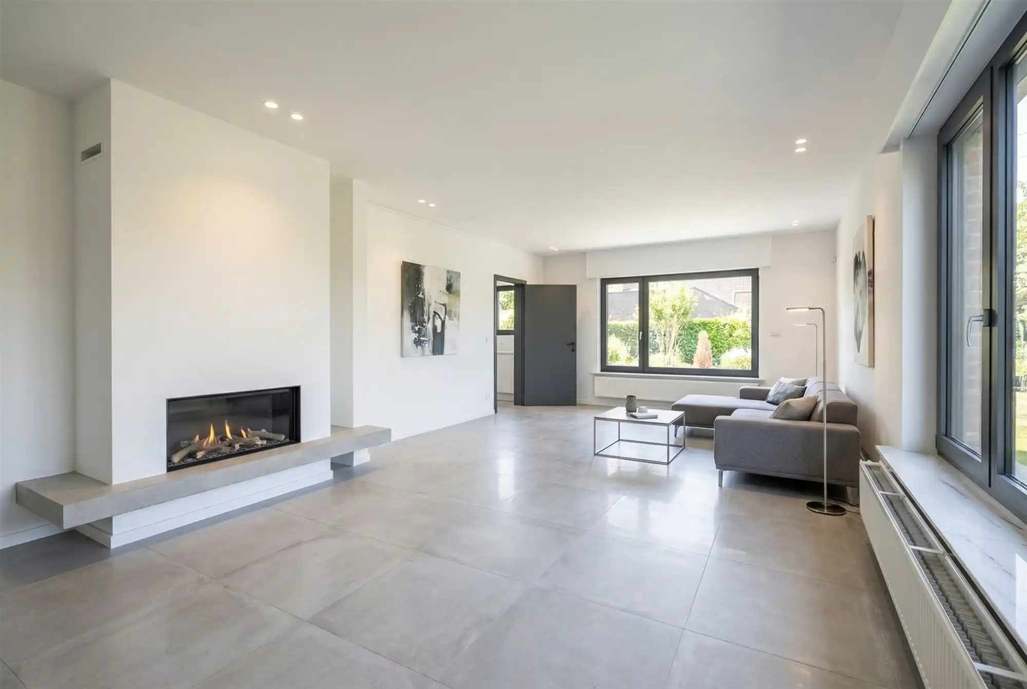 Bungalow op perceel van ca 1824m² in het groen foto 6