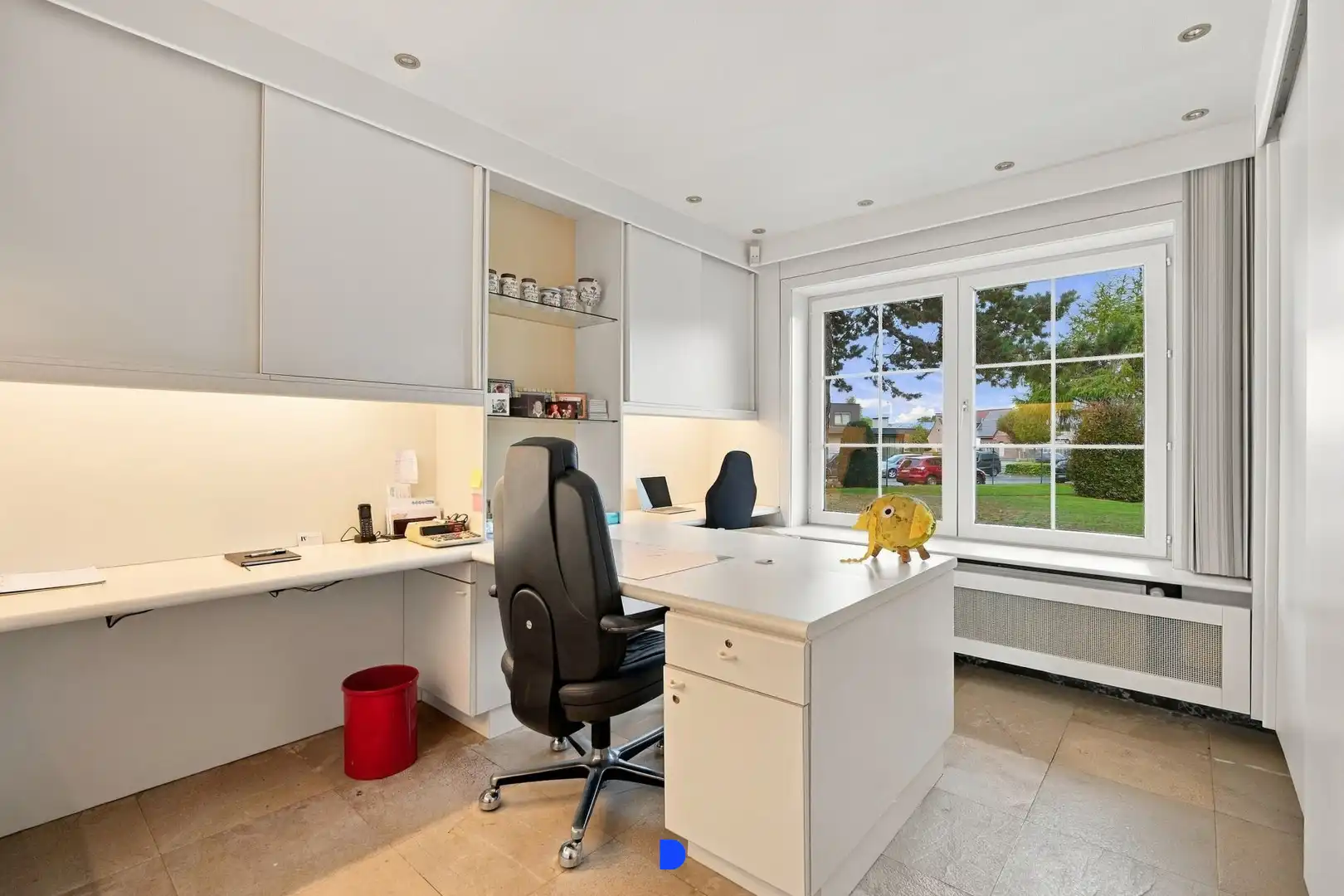 Ruime villa op een perceel van 2.877m² foto 13