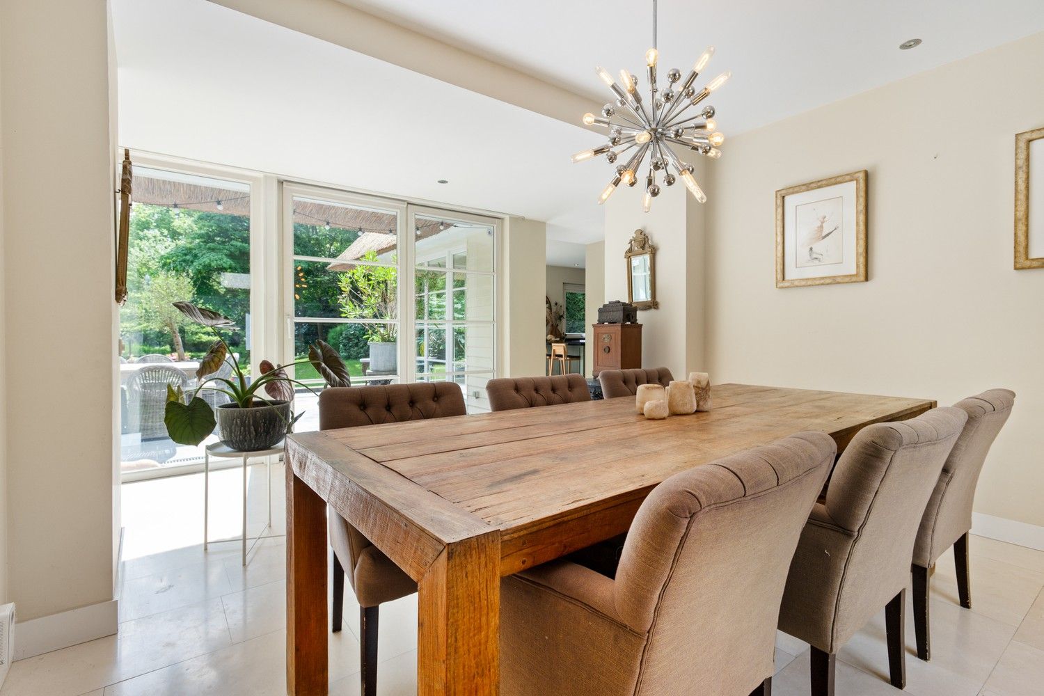 Architecturale rietgedekte villa op 5.717 m² grond foto 11