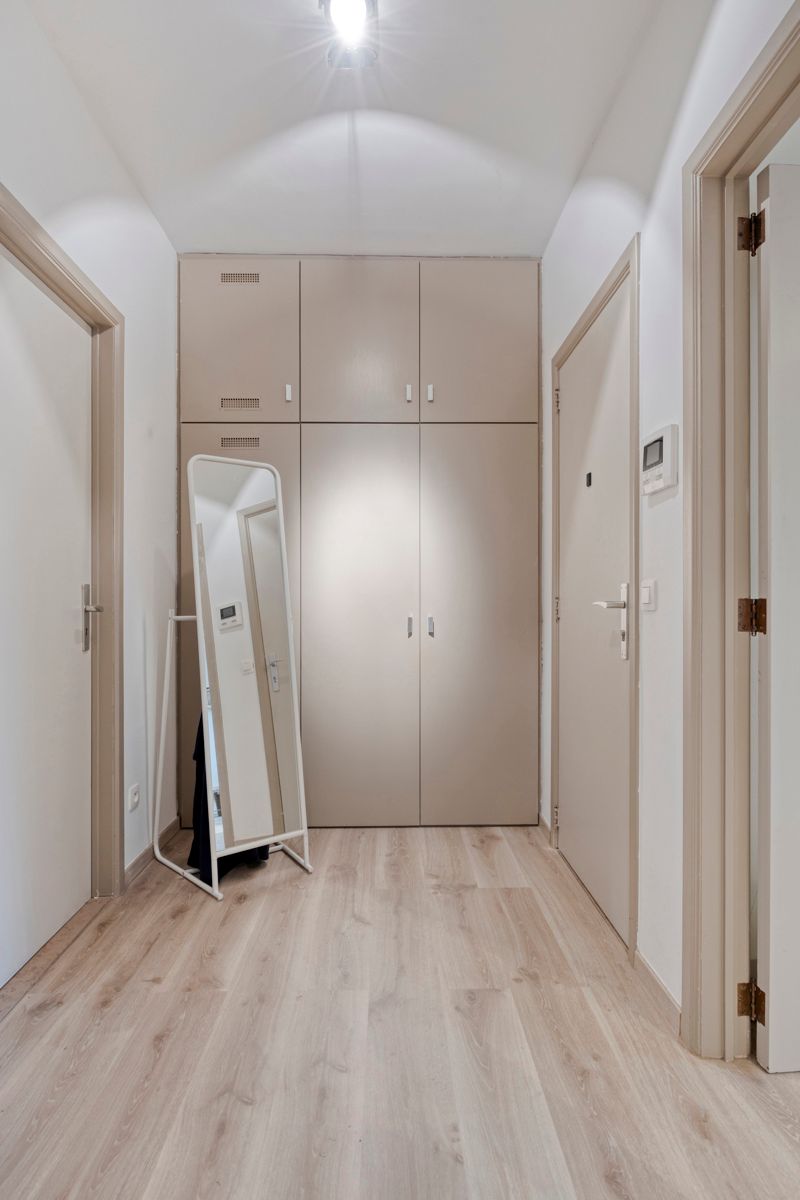 Instapklaar appartement met tuin nabij Te Boelaerpark. foto 9