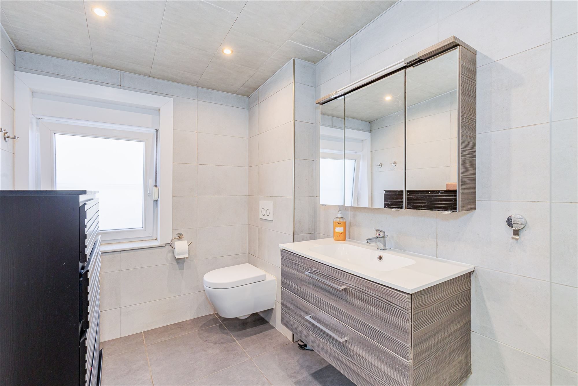 Instapklaar huis 4 slpk, tuin en garage te Ekeren foto 12
