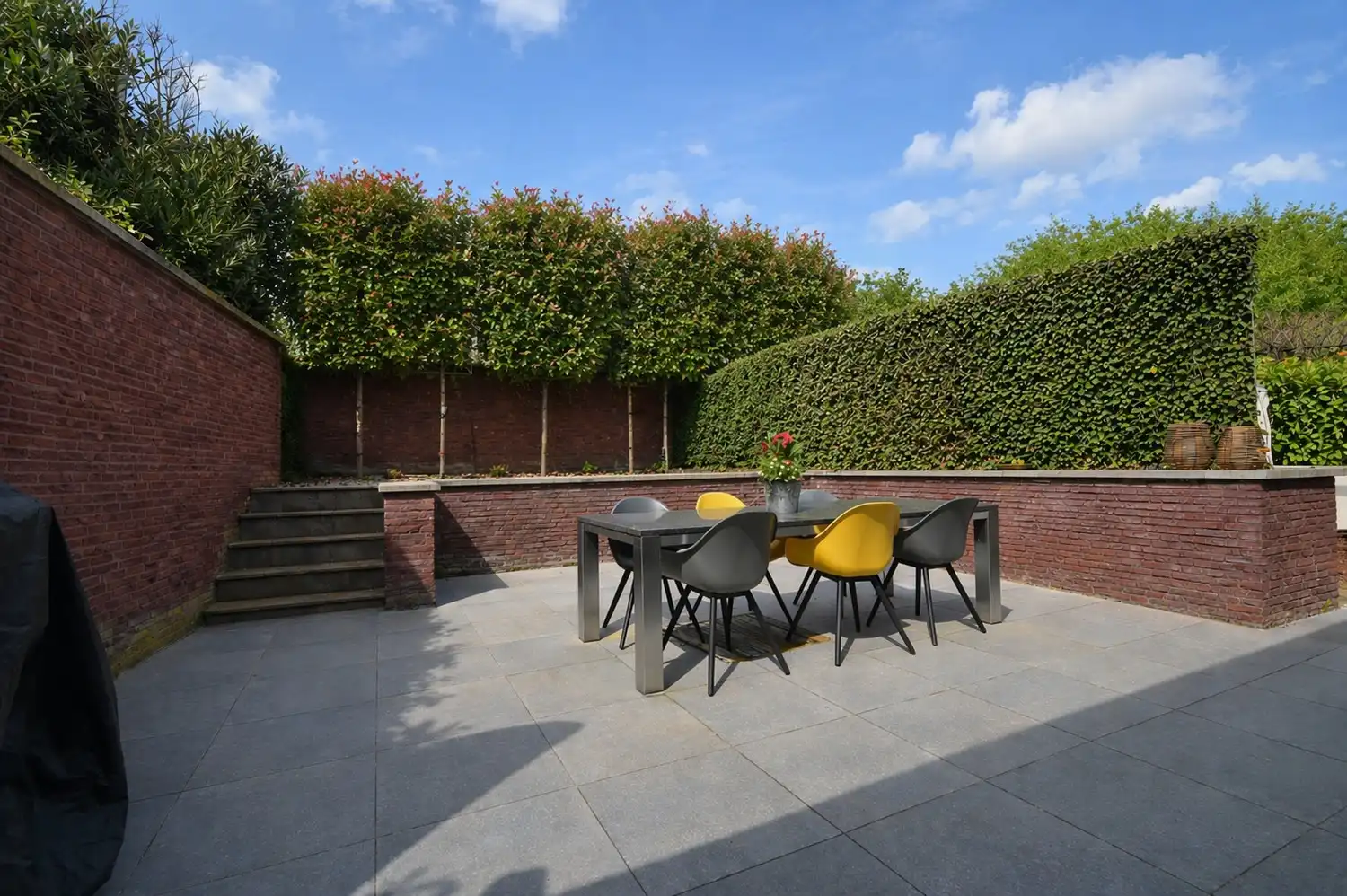 Exclusief wonen in alle rust, op wandelafstand van de Maas, met 3 slaapkamers, zonnig terras en een uitstekende ligging nabij Maastricht foto 17