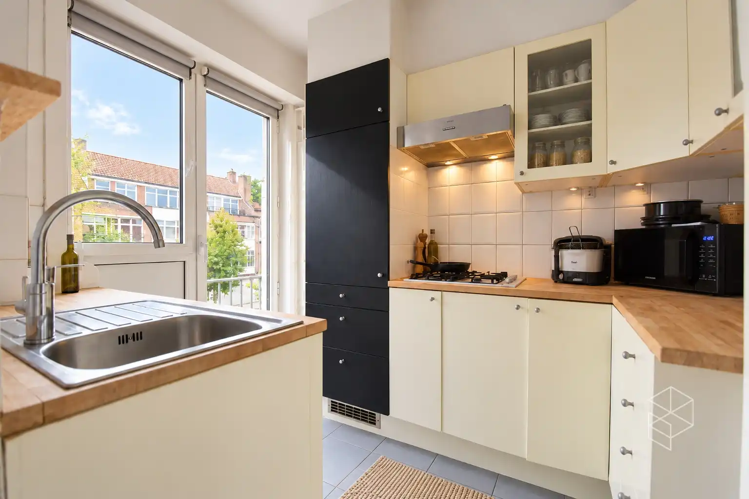 Ruim 2 slpk appartement op wandelafstand van 't Zand en de Vesten. foto 2