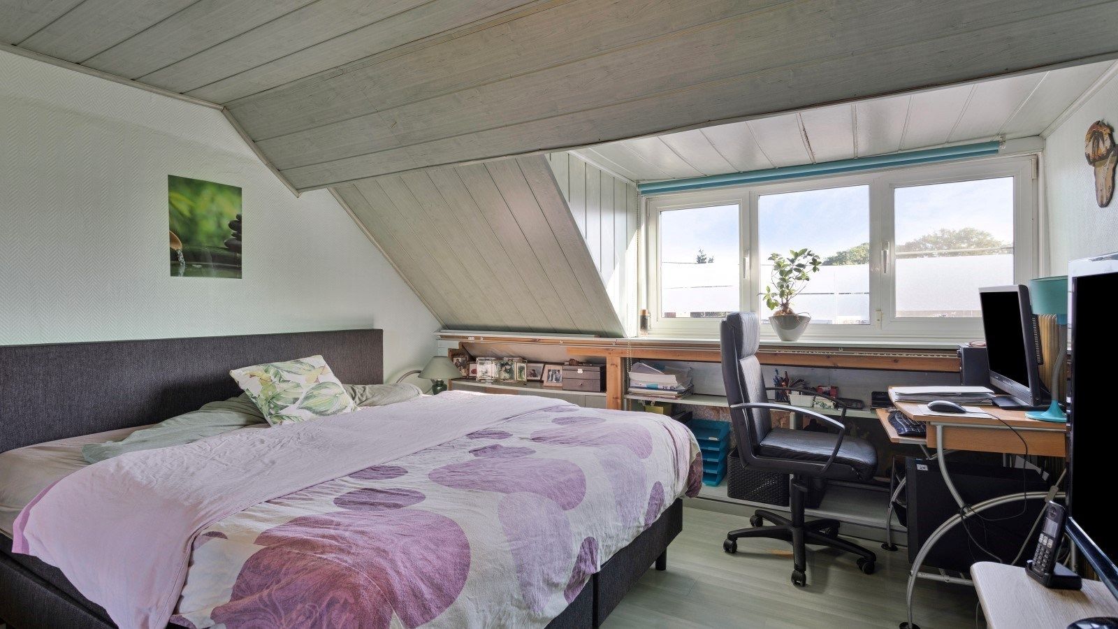 Ruime woning met 4 kmrs, 2 badk en grote opslagruimte te BEGIJNENDIJK foto 11