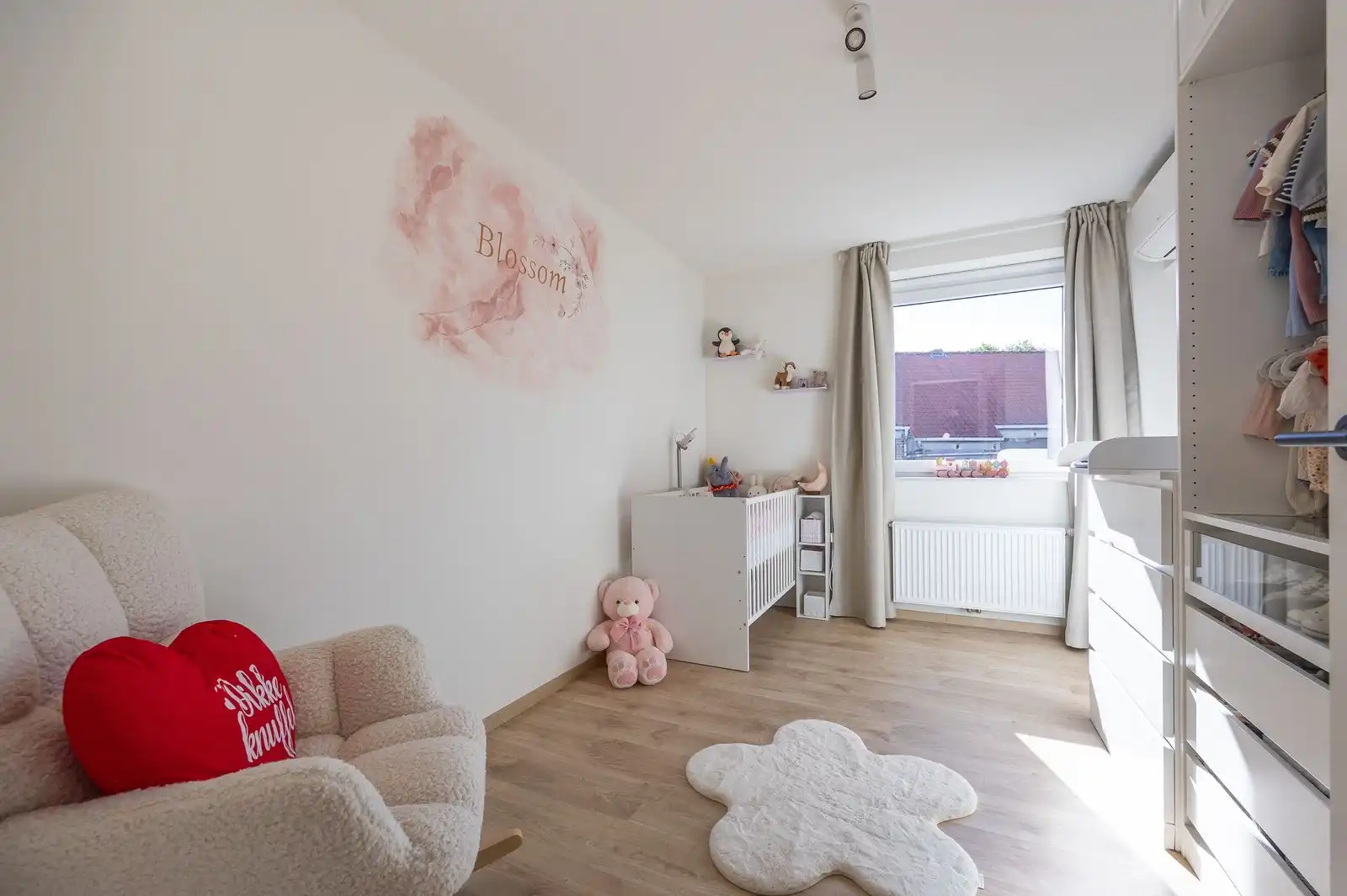 Jonge halfopen woning met 3 slpk, gezellige tuin én kwalitatieve afwerking foto 14
