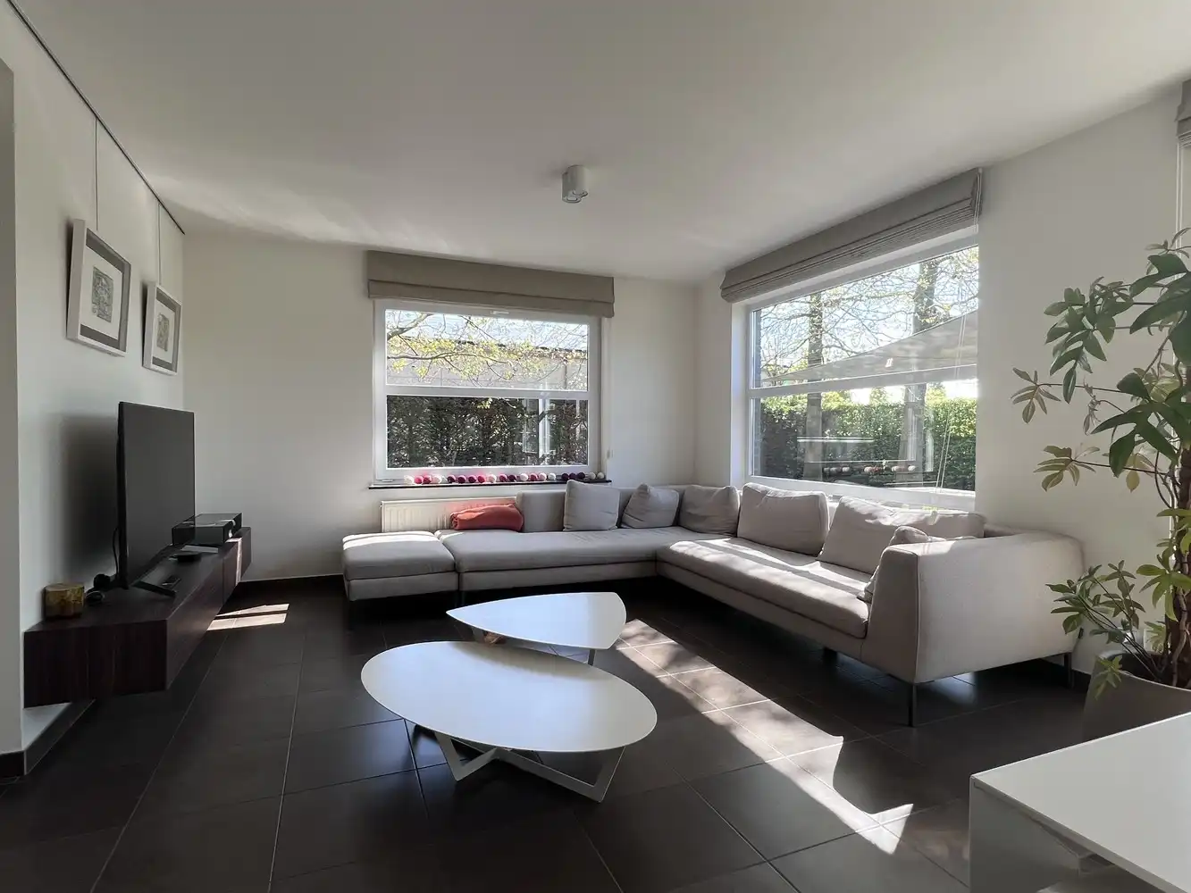 Moderne energiezuinige woning met 5 slaapkamers foto 4