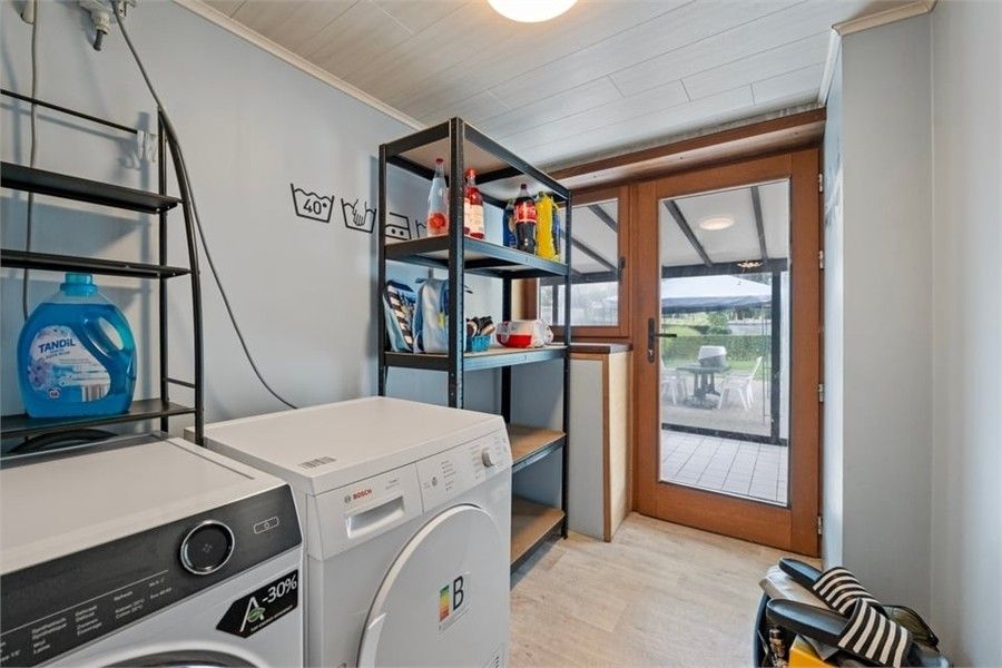 CHARMANTE GEZINSWONING OP EEN RUIM PERCEEL IN BUVINGEN foto 15