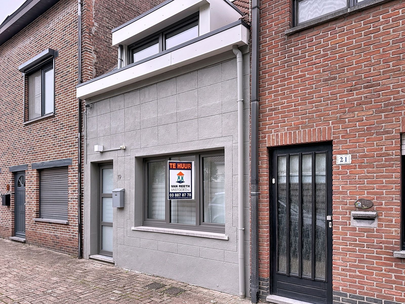 Gerenoveerd arbeidershuisje in doodlopende straat foto 3
