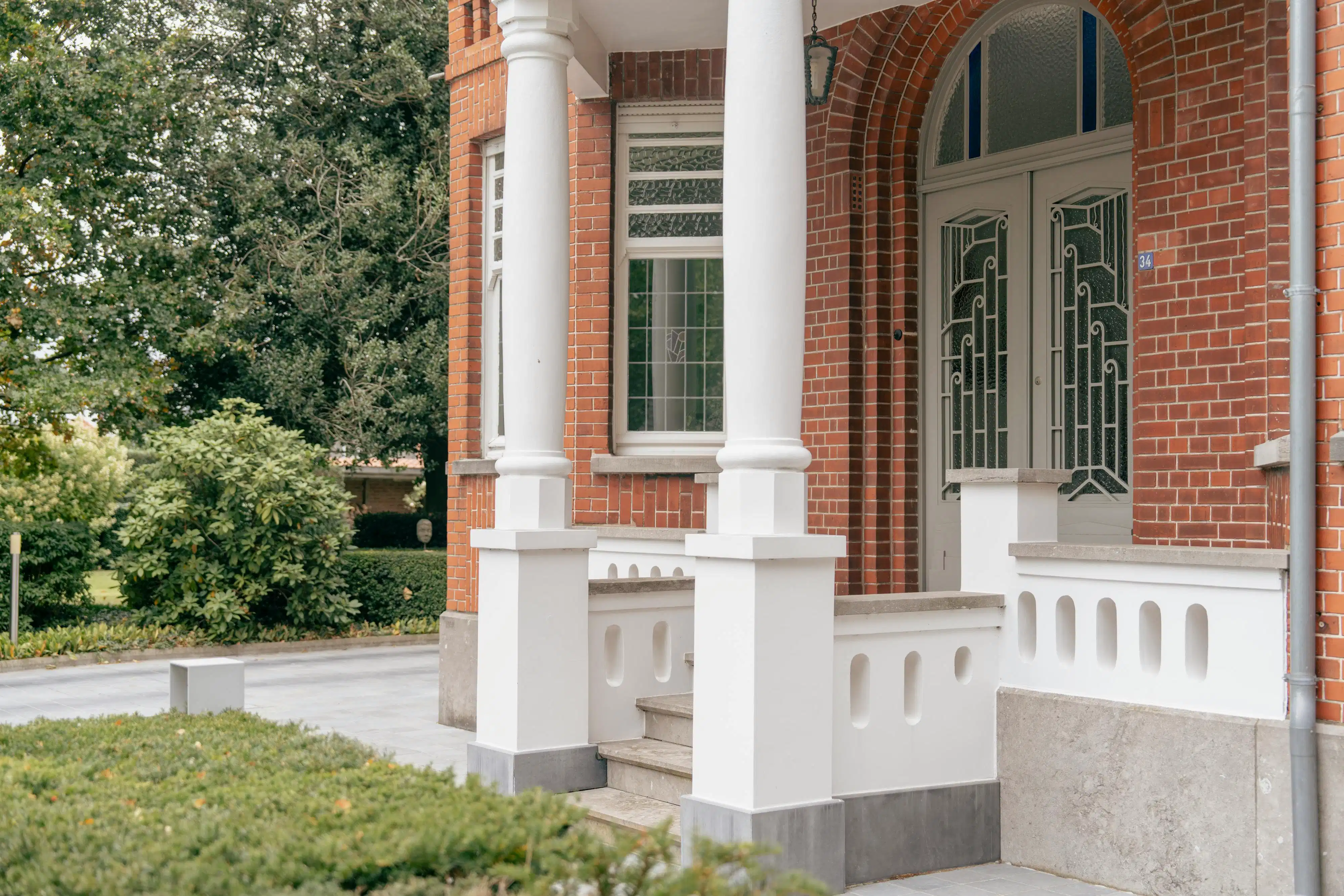 Prachtig art-deco huis op zeer gunstige ligging te Waregem foto 3