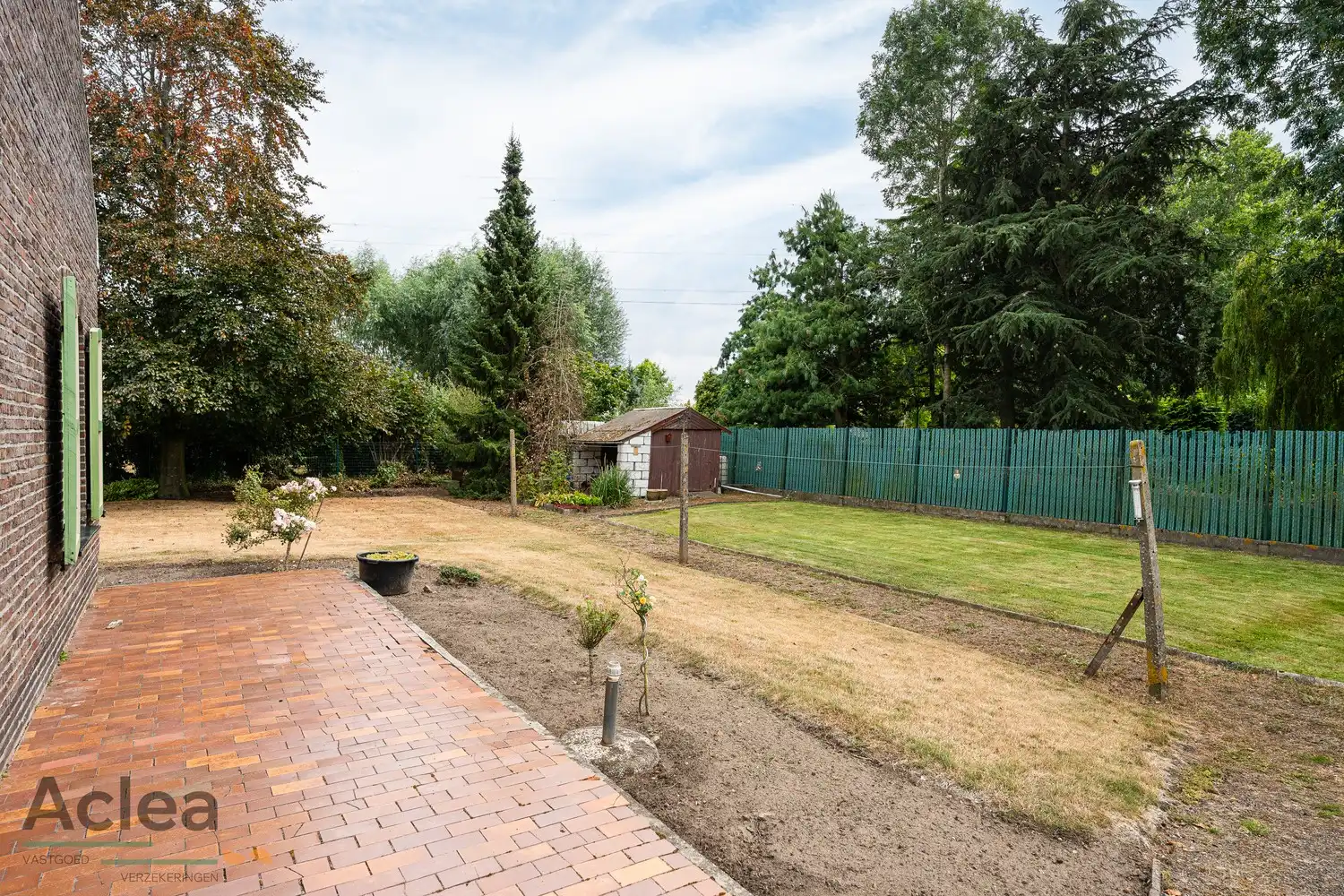 Te renoveren open bebouwing met landelijke ligging foto 46