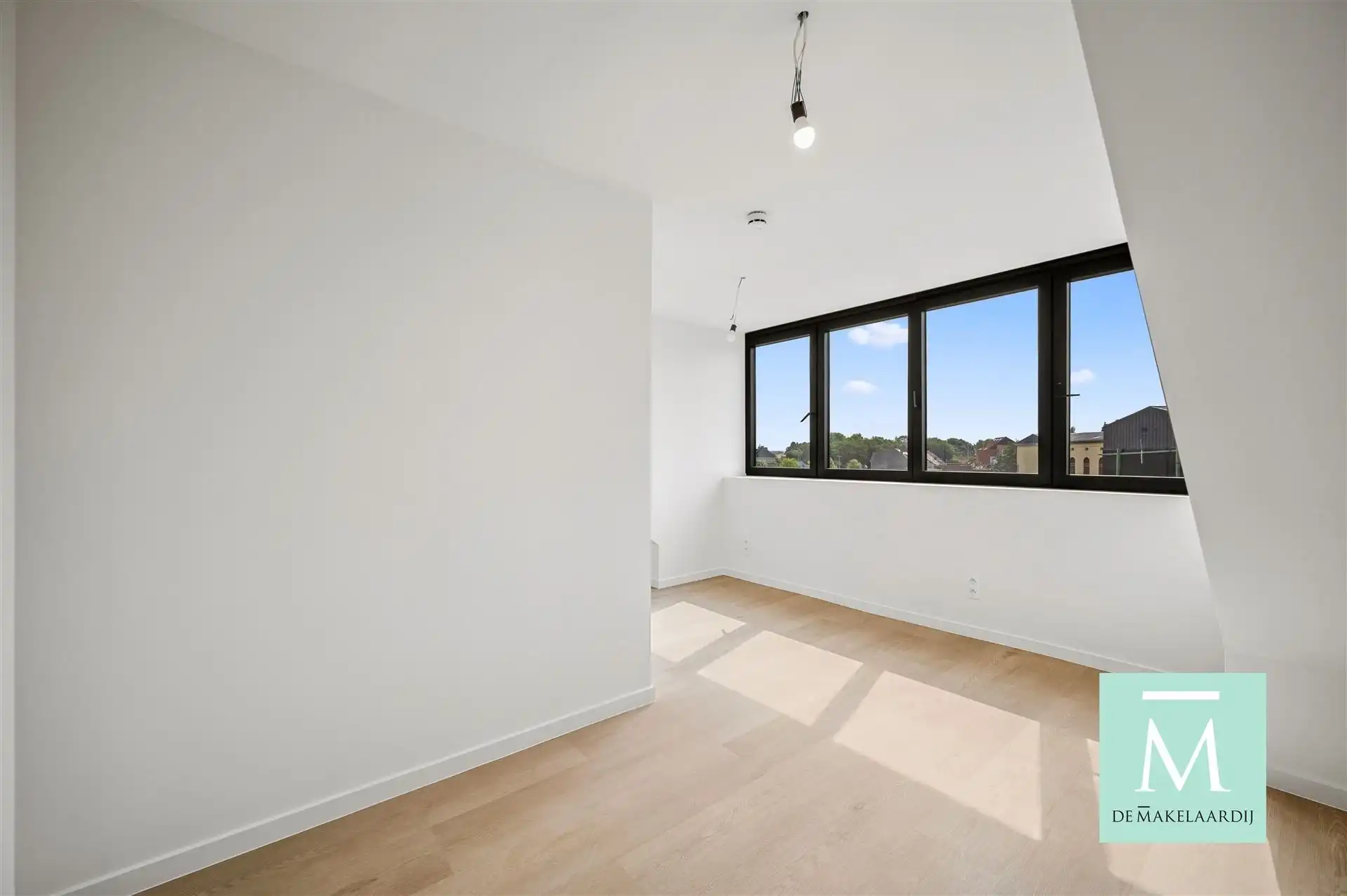 STUDENTS ONLY! Gemeubelde studio in hartje Mechelen - EERSTE BEWONING NA RENOVATIE  foto 2