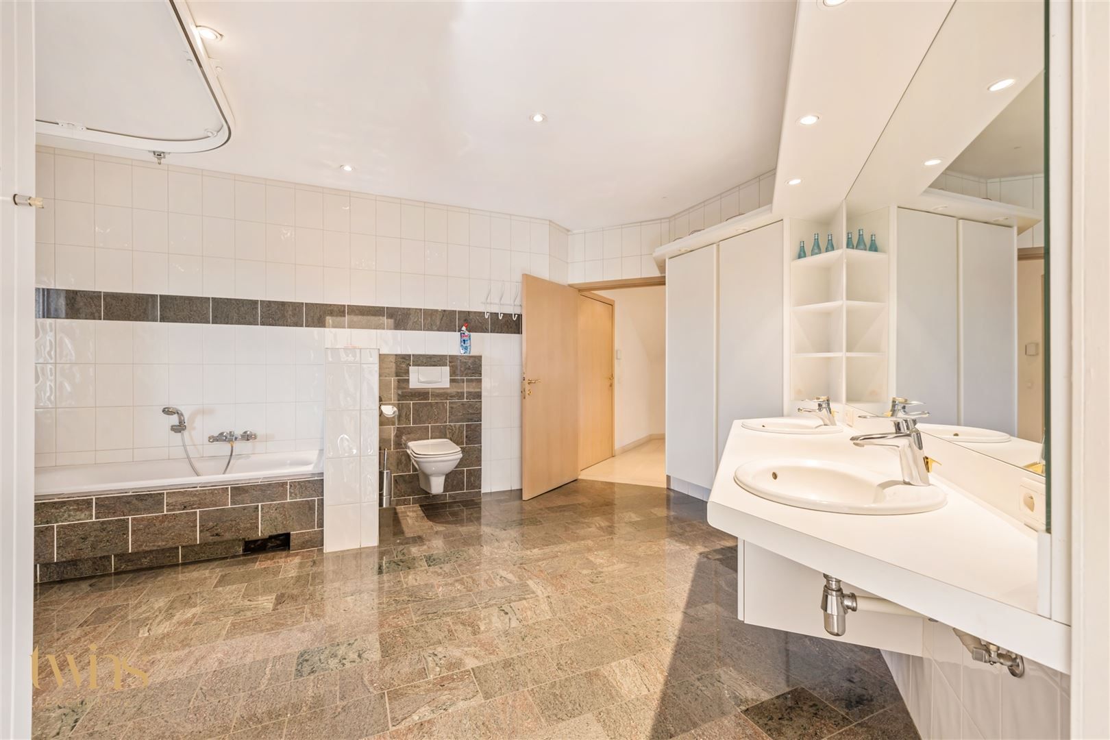 Luxueuze villa met garage, tuin en oprit te Appels bij Dendermonde | BEZOEK op afspraak foto 32