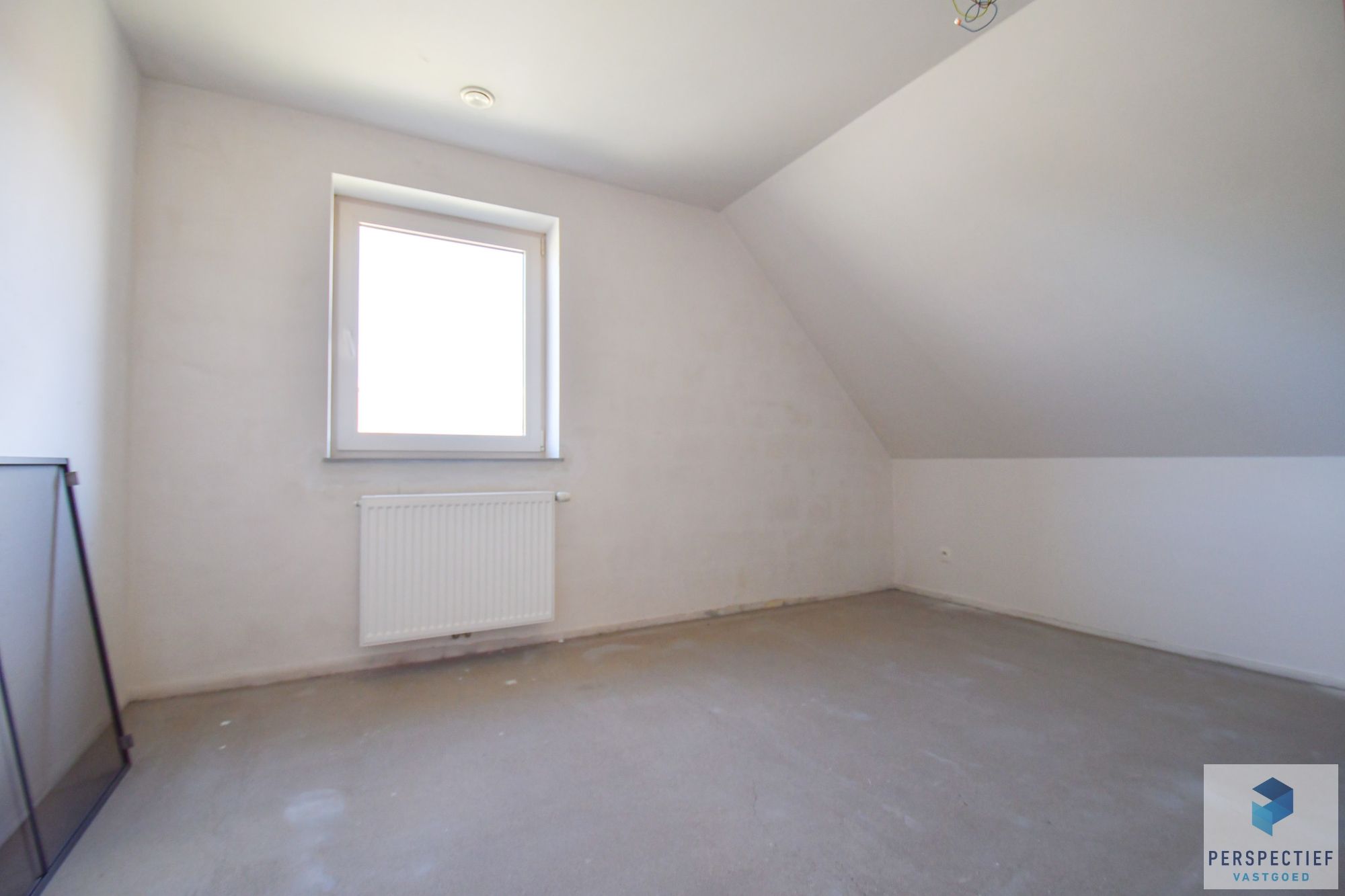 Recente woning (2015) met tuin, garage in een rustige omgeving te Sint-Joris foto 12