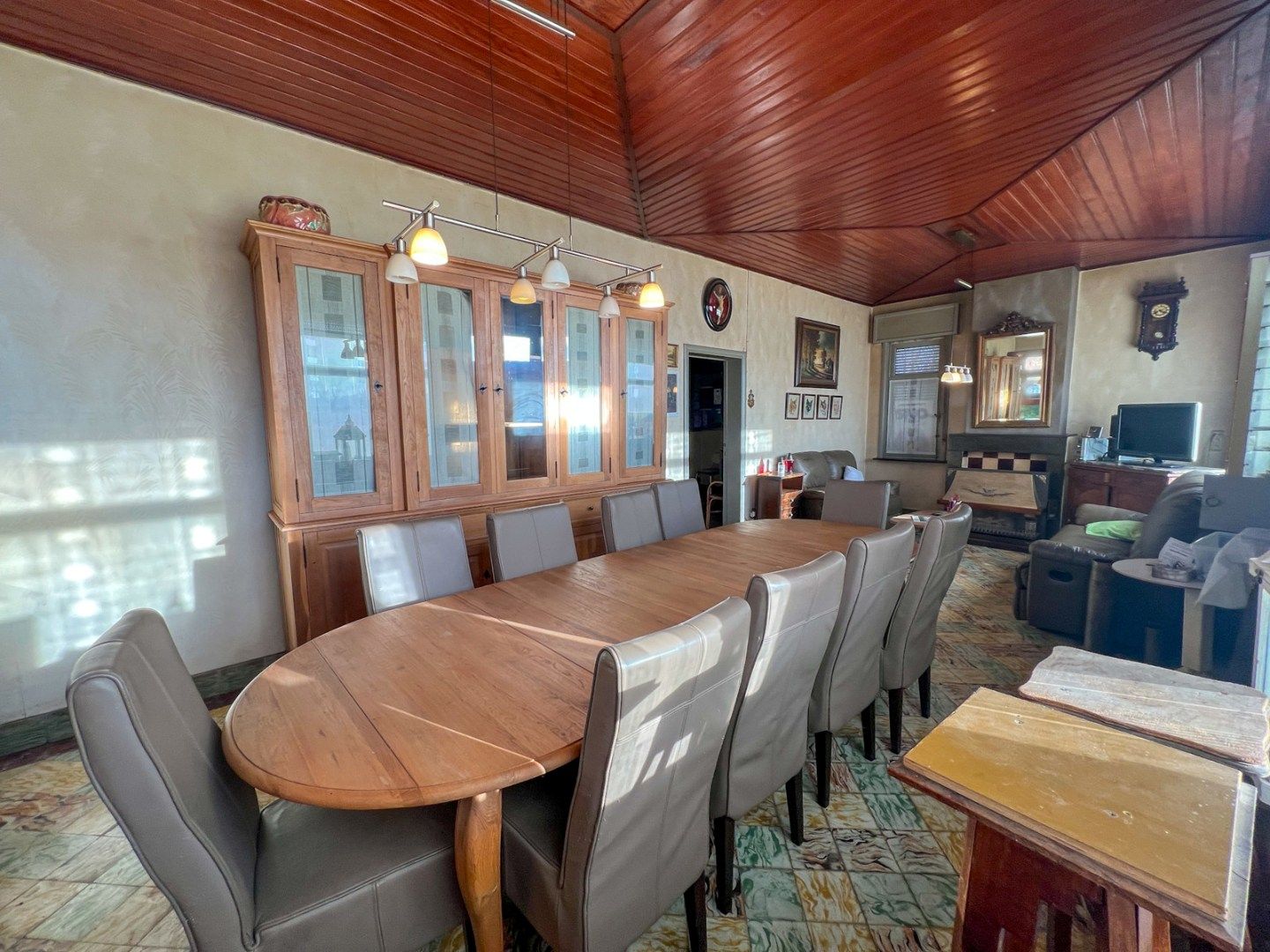 TE RENOVEREN WONING OP EEN PERCEEL VAN 8.000M² foto 8