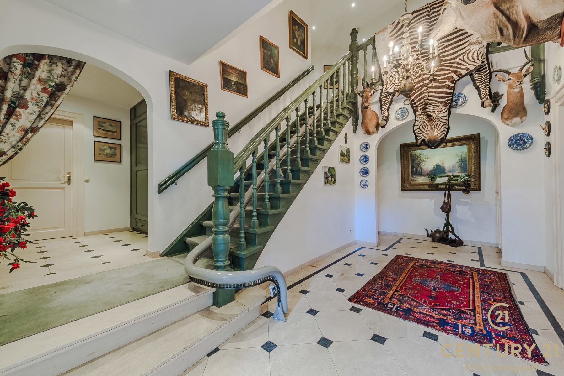 Karaktervol landhuis met prachtige tuin op ca 2128m² foto 5
