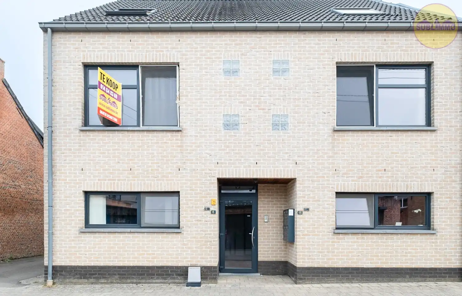 Duplex appartement met twee slaapkamers en garage te Meerhout foto {{pictureIndex}}