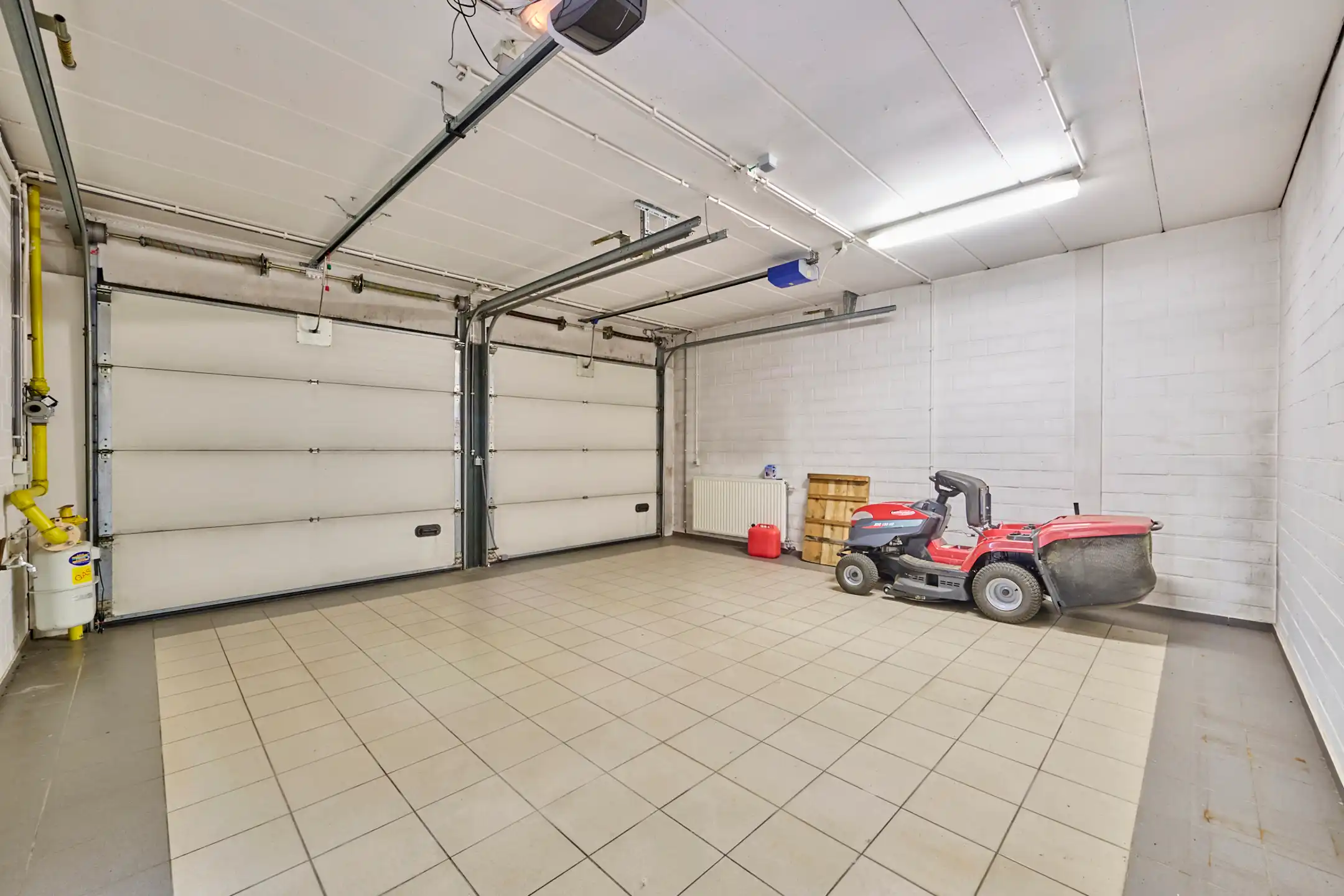 SEMI - INDUSTRIEEL GEBOUW OP ZICHTLOCATIE IN BERINGEN foto 27