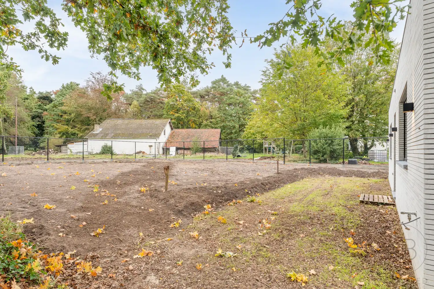 Moderne gelijkvloerse woning in Zonhoven op een perceel van 10a 91ca foto 3
