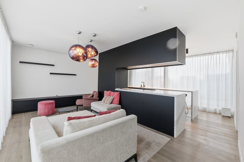 LUXUEUS PENTHOUSE MET EEN RUIM TERRAS EN ONDERGRONDSE STAANPLAATS IN HASSELT foto 3