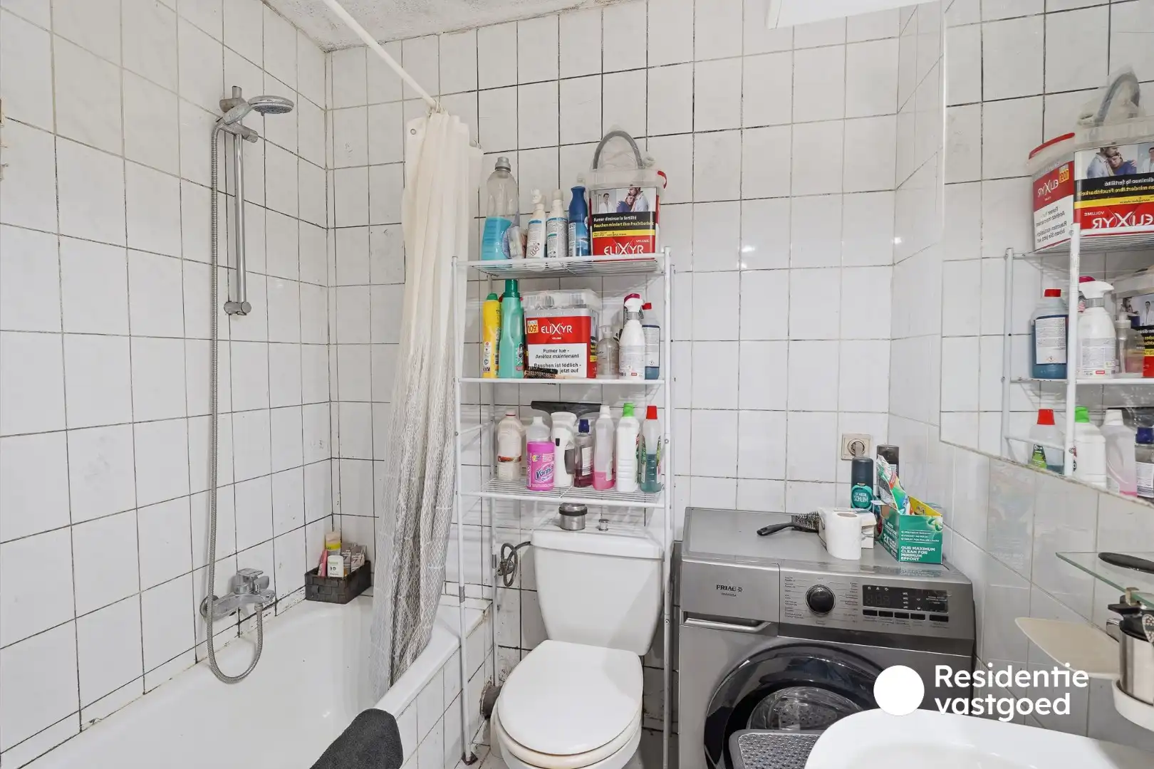 Opbrengsteigendom met handelszaak op goede ligging in Zedelgem foto 13