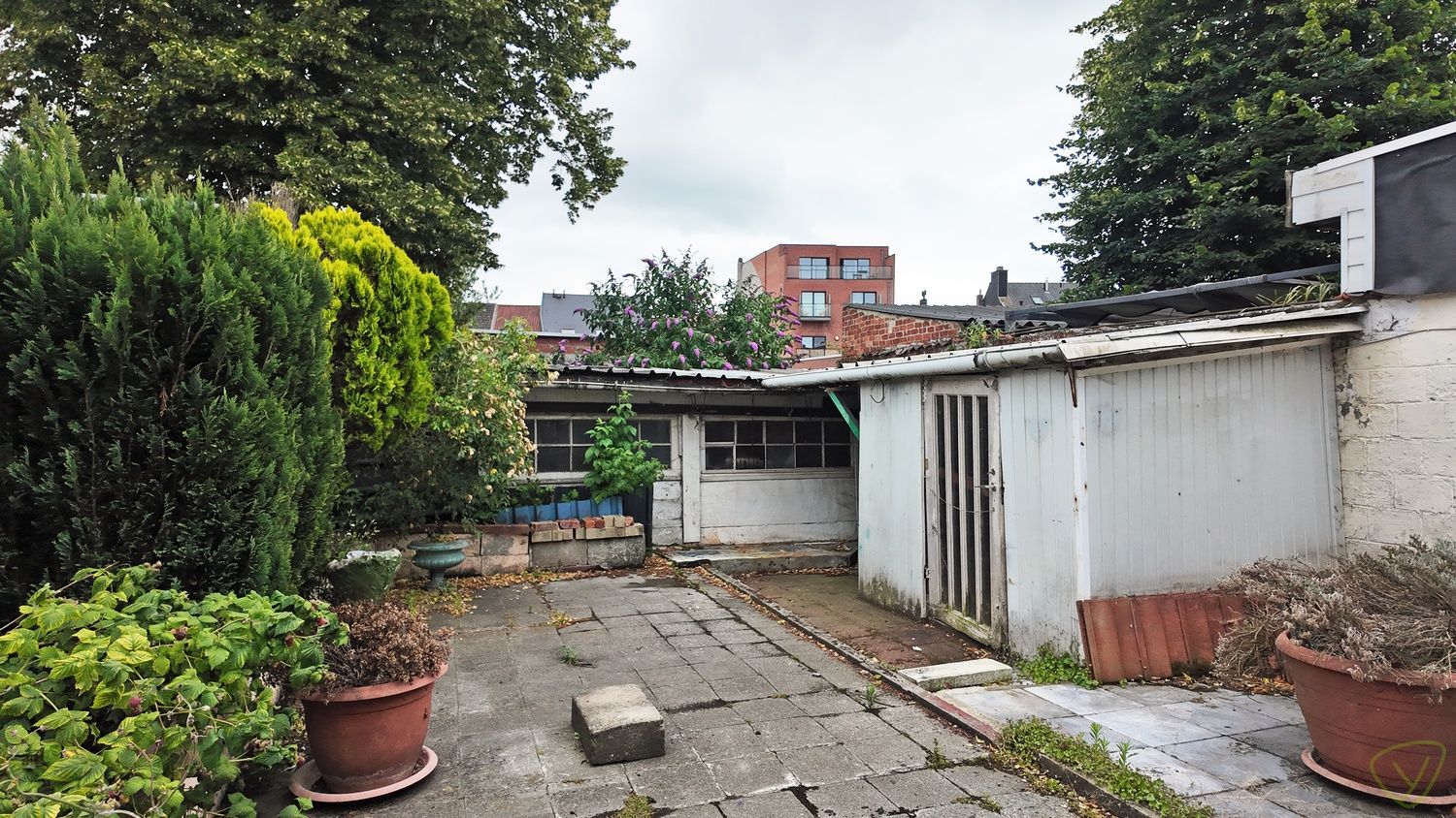 Ruime te renoveren stadswoning in het hartje van Eeklo foto 19