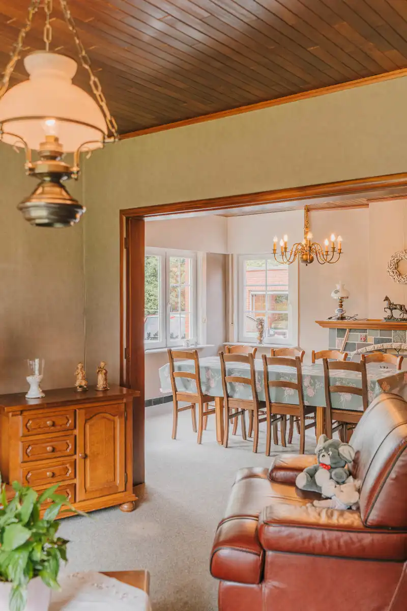 Charmante, te renoveren woning in mooie doodlopende straat foto 6