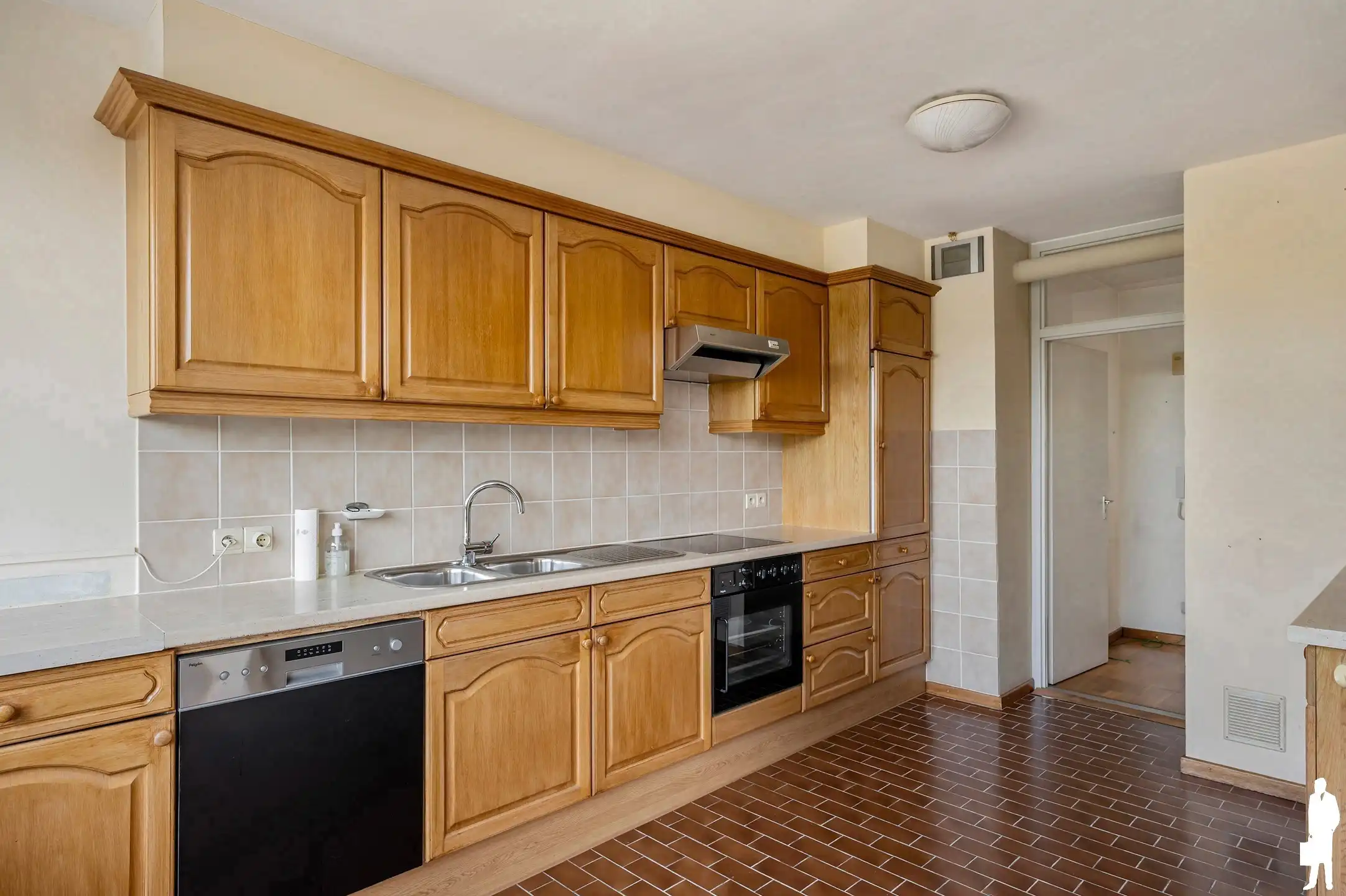 Ruim appartement met drie slaapkamers foto 6