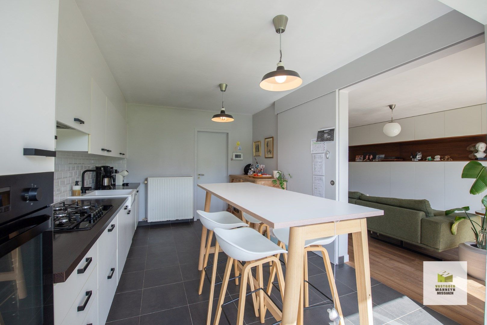 Recente instapklare woning met 3 slpk op perceel van 687m2 in centrum Sint-Jan (Wingene) foto 9