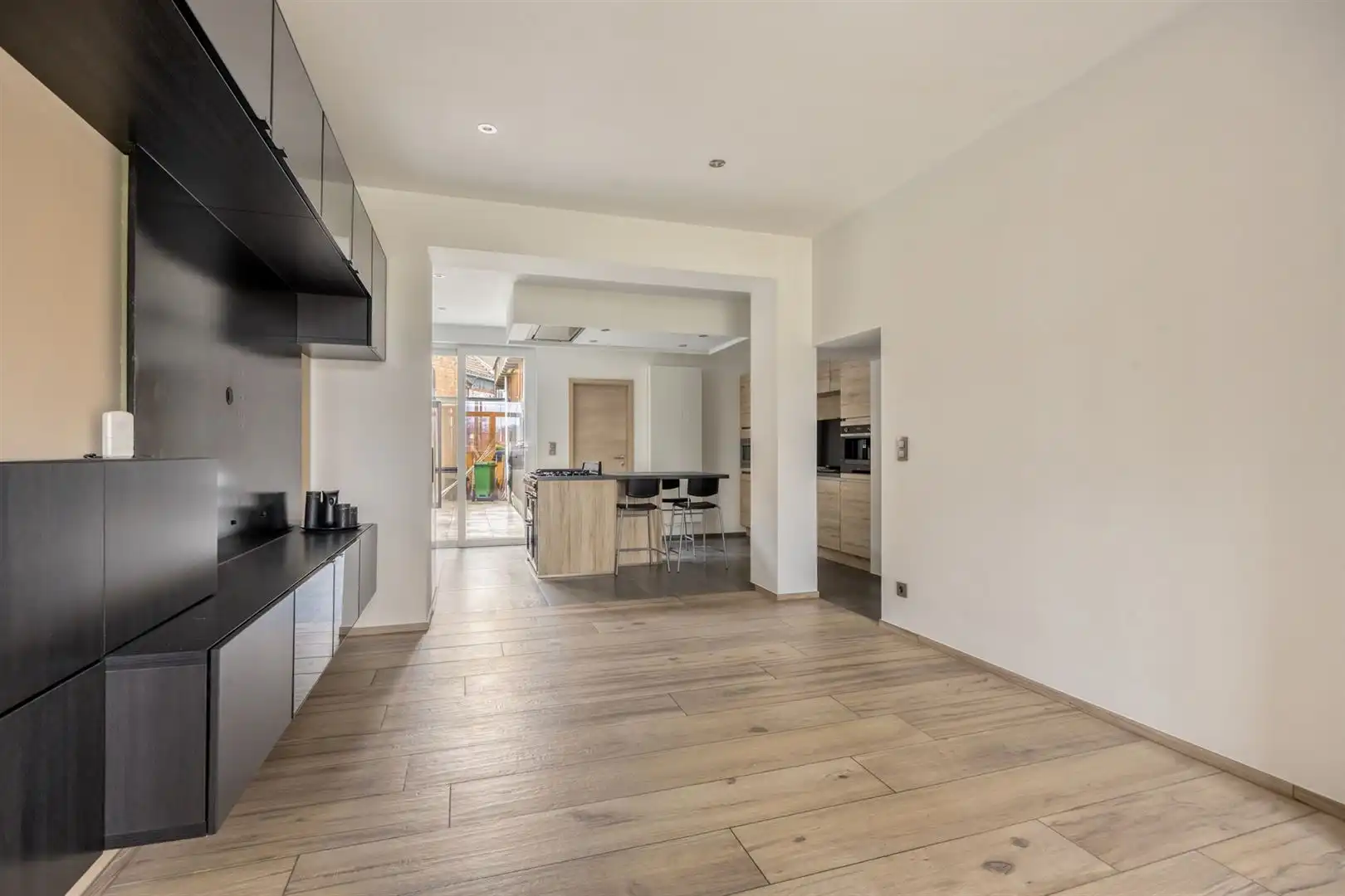 TE KOOP: Gesloten bebouwing met 3 slaapkamers te Kuringen! foto 6
