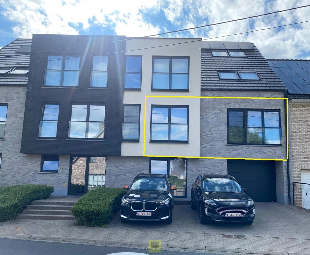 Modern en ruim appartement met groot aangenaam terras . foto 23