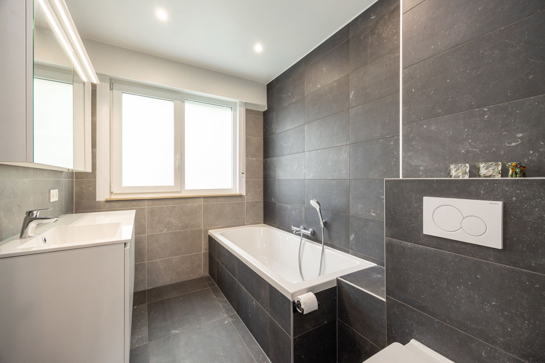 Gerenoveerde bel-etage met 3 à 4 slpks / 2 bdks en EPC A foto 10