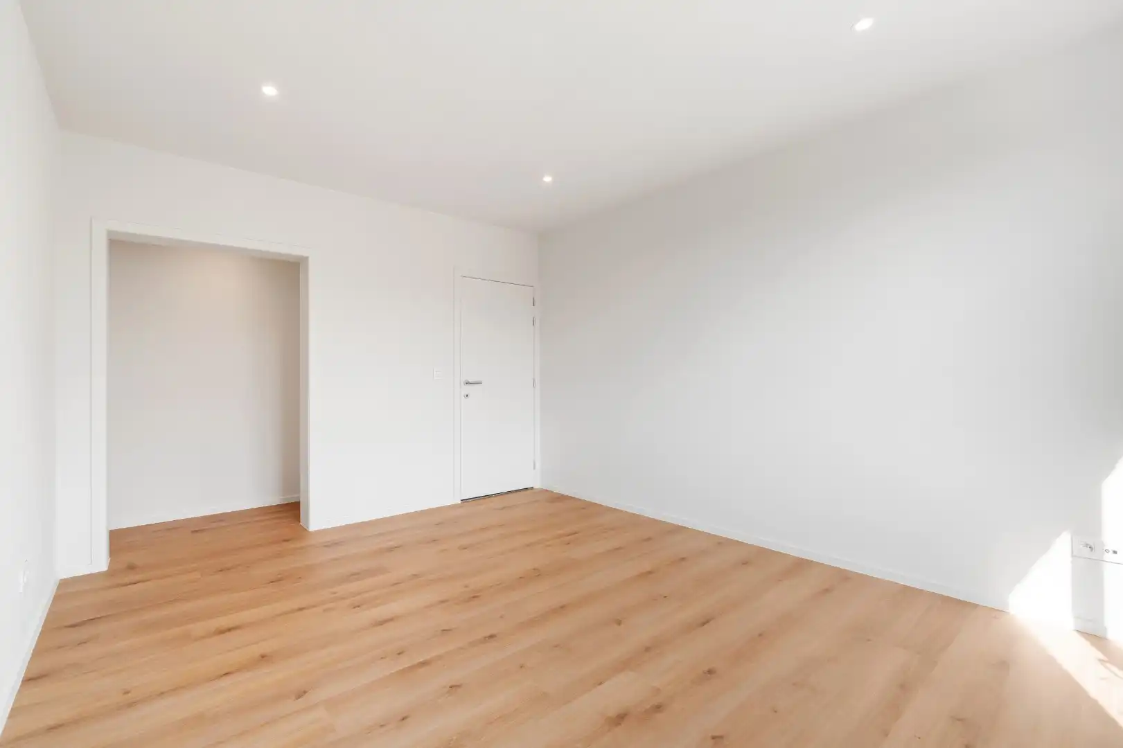 Appartement te koop in Sint-Amandsberg foto 9
