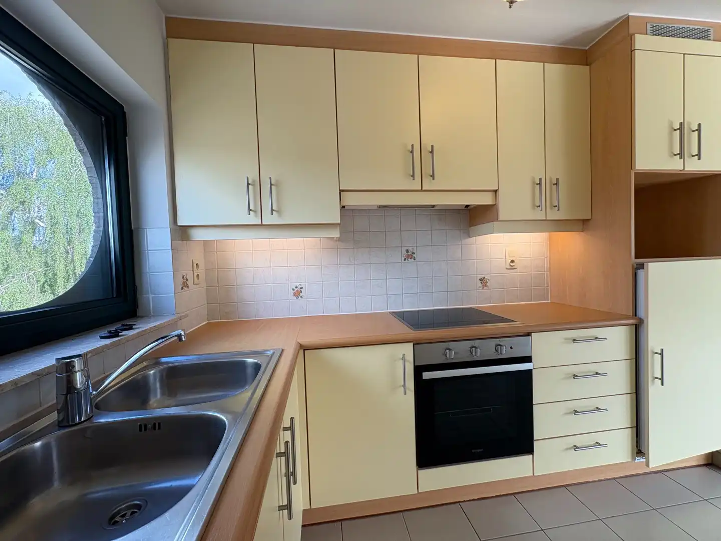 Gunstig gelegen, lichtrijk appartement foto 10